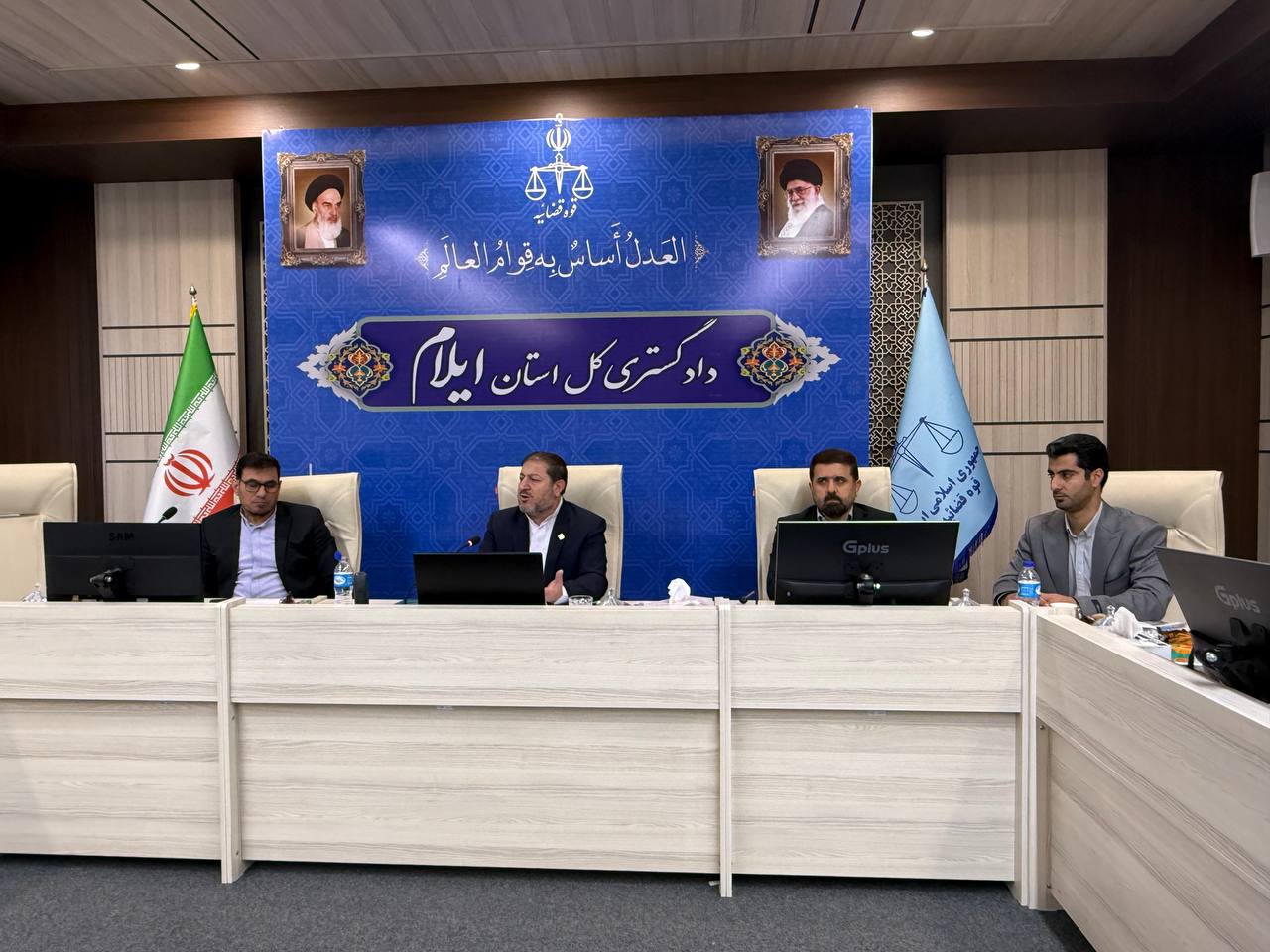 برگزاری نشست رئیس کل دادگستری استان ایلام با سازمان‌های مردم‌نهاد فعال در استان