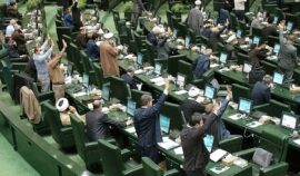 نامه ۸۵ نماینده به رهبر انقلاب
